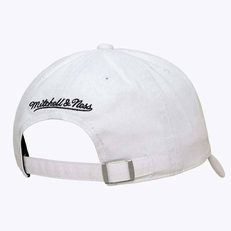 Mitchell  Ness New York Knicks Apple Bite 1904 Adjustable Dad Hat