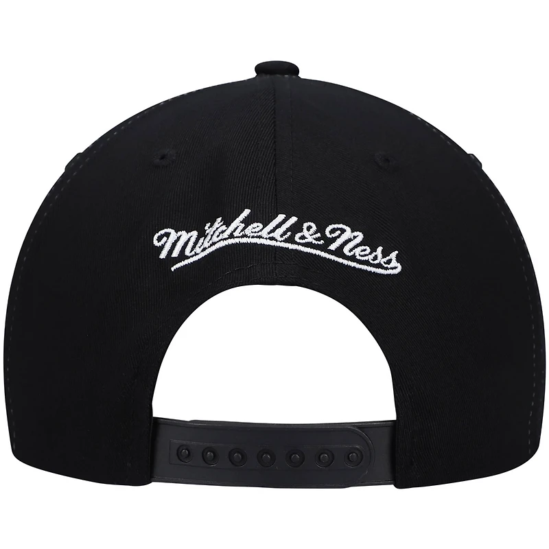 Mitchell  Ness Philadelphia 76ers Hardwood Classics Retro Bolt Deadstock Snapback Hat