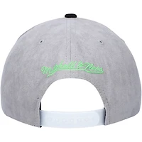 Mitchell  Ness Pink Chicago Bulls Day 5 Snapback Hat