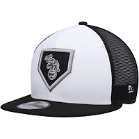 New Era /Black Oakland Athletics 2022 Clubhouse Trucker 9FIFTY Snapback Hat