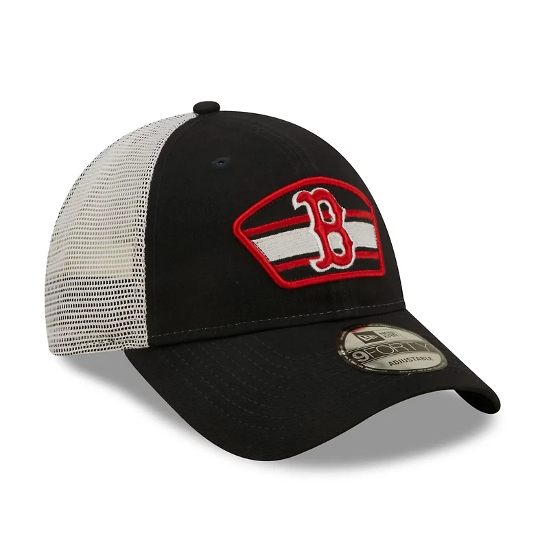 New Era /White Boston Red Sox Logo Patch 9FORTY Trucker Snapback Hat