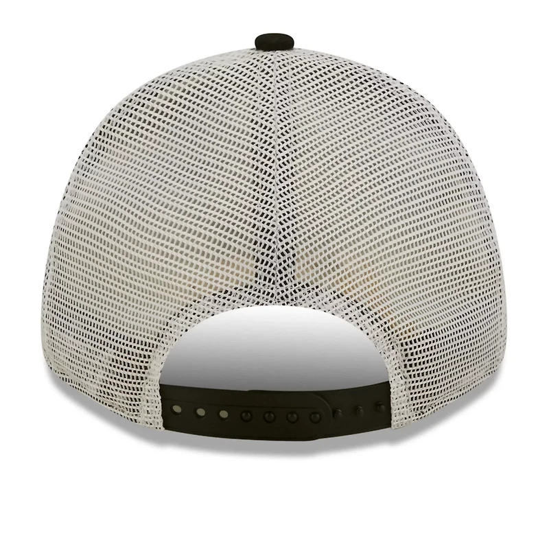 New Era /White Boston Red Sox Logo Patch 9FORTY Trucker Snapback Hat