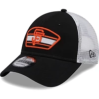 New Era /White San Francisco Giants Logo Patch 9FORTY Trucker Snapback Hat
