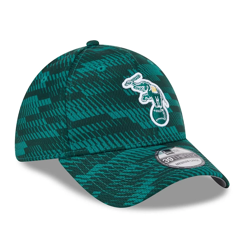New Era Athletics 2025 MLB Clubhouse 39THIRTY Flex Hat