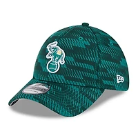 New Era Athletics 2025 MLB Clubhouse 39THIRTY Flex Hat