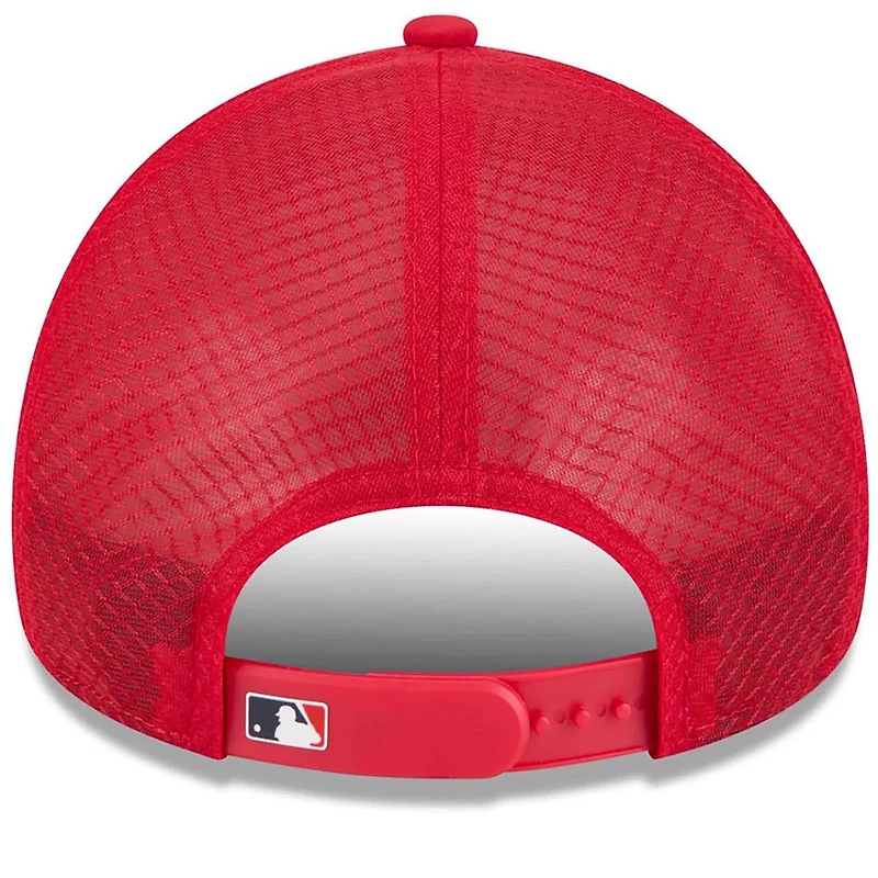 New Era Atlanta Braves 2026 Batting Practice Apex 9FORTY Adjustable Trucker Hat