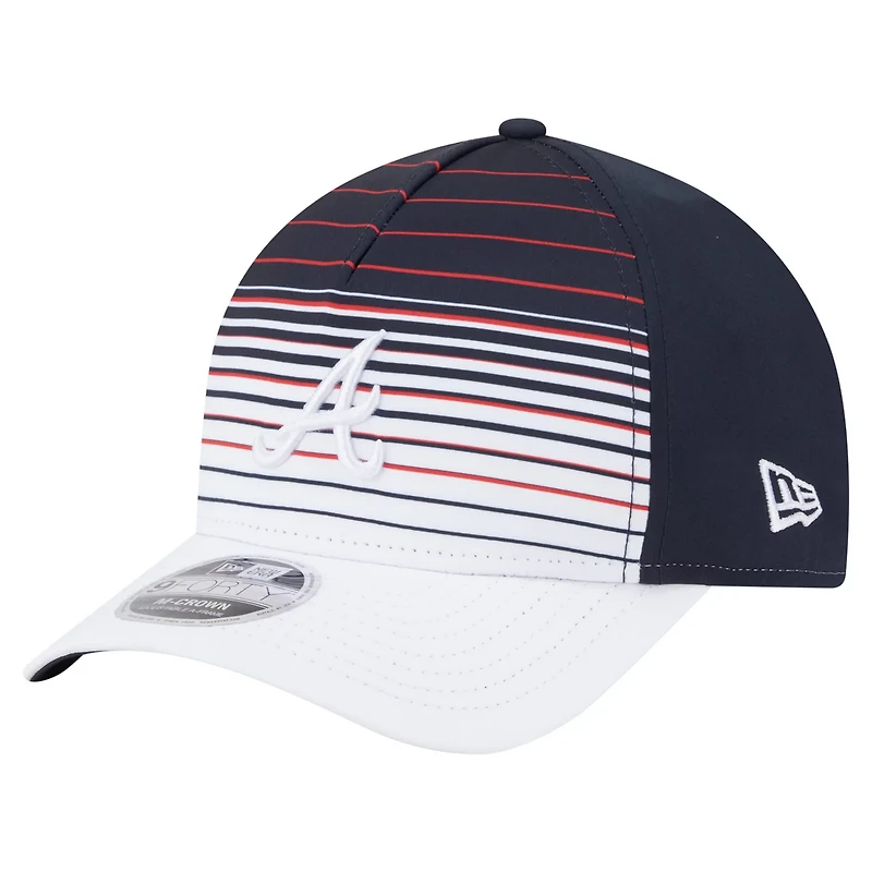 New Era Atlanta Braves Gradient 9FORTY M-Crown Adjustable Hat