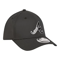 New Era Atlanta Braves Metallic 39THIRTY M-Crown Flex Hat