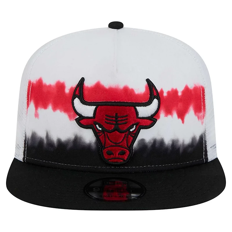 New Era Black Chicago Bulls Dip-Dye 9FIFTY A-Frame Trucker Snapback Hat