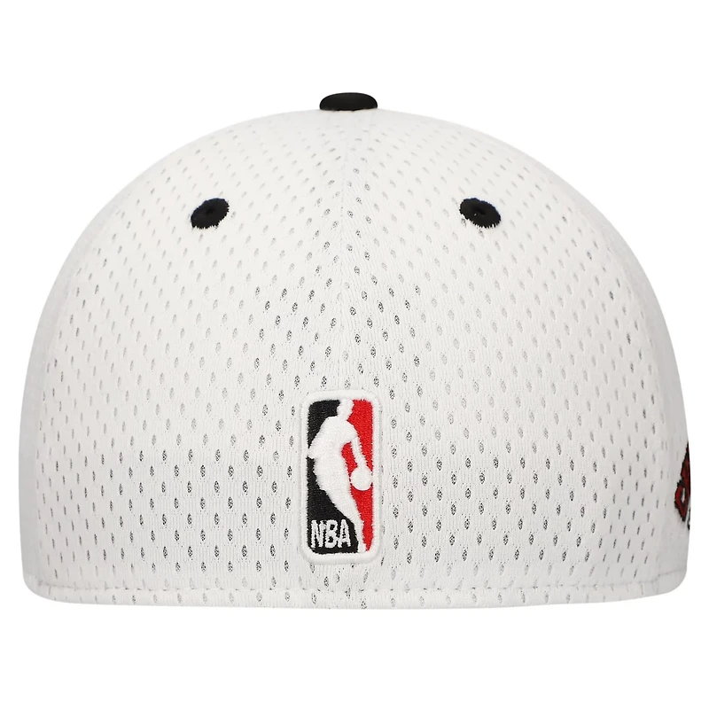 New Era Black Chicago Bulls Throwback 2Tone 59FIFTY Fitted Hat