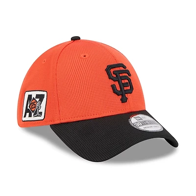New Era Black San Francisco Giants 2025 Spring Training 39THIRTY Flex Hat