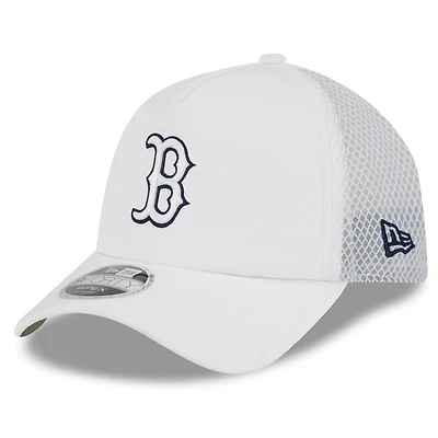 New Era Boston Red Sox 2026 Batting Practice Apex 9FORTY Adjustable Trucker Hat