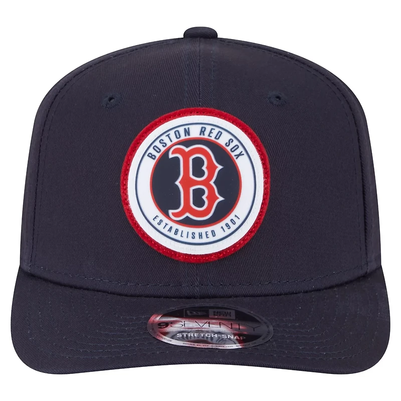 New Era Boston Red Sox Circle Patch 9SEVENTY Stretch-Snap Hat