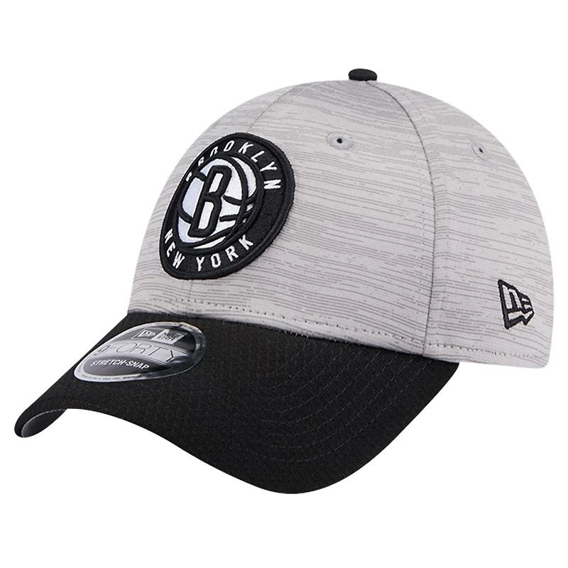 New Era Brooklyn Nets Active Digi-Tech Two-Tone 9FORTY Adjustable Hat