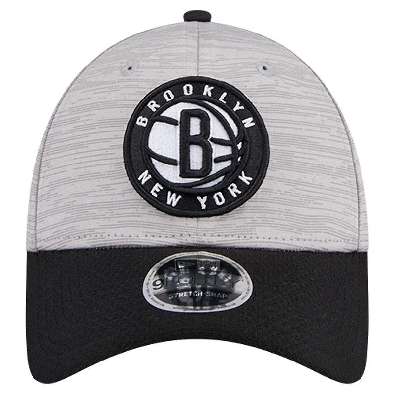 New Era Brooklyn Nets Active Digi-Tech Two-Tone 9FORTY Adjustable Hat