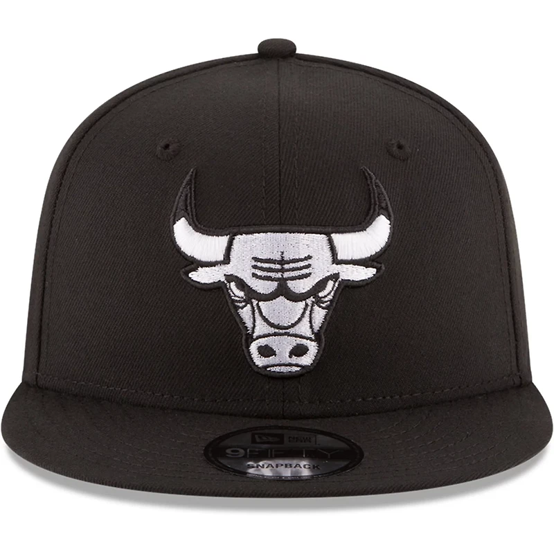 New Era Chicago Bulls  White Logo 9FIFTY Adjustable Snapback Hat