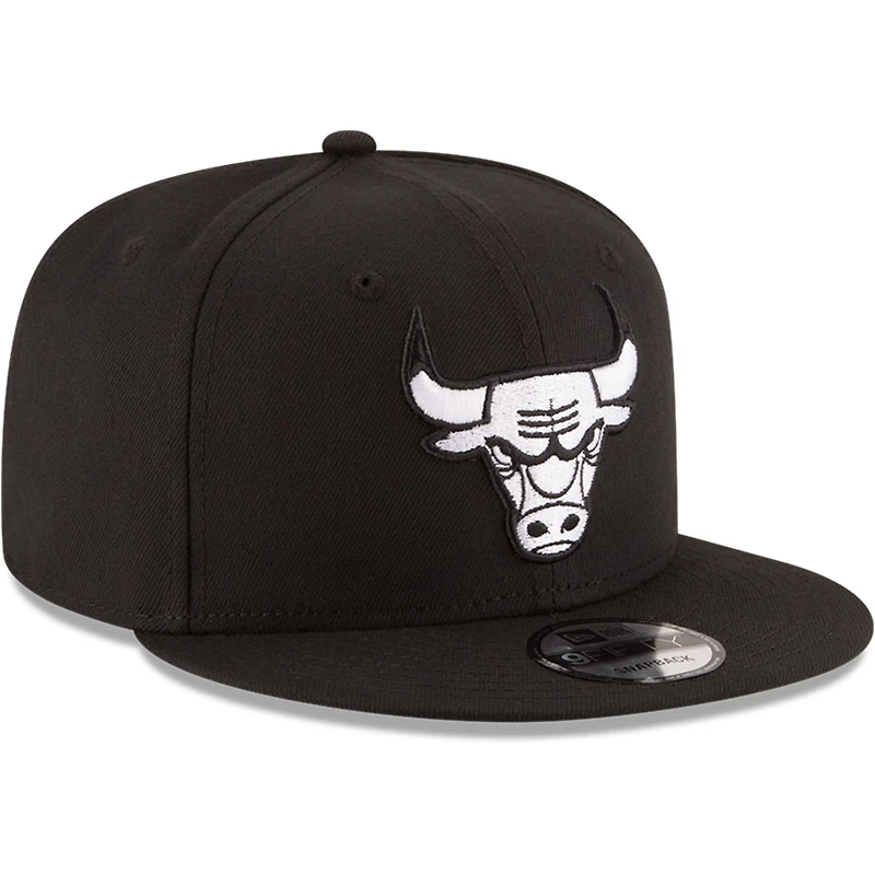 New Era Chicago Bulls  White Logo 9FIFTY Adjustable Snapback Hat