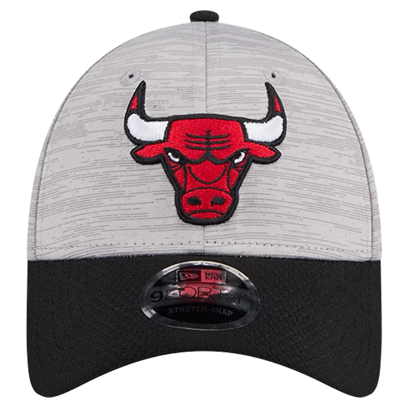 New Era Chicago Bulls Active Digi-Tech Two-Tone 9FORTY Adjustable Hat