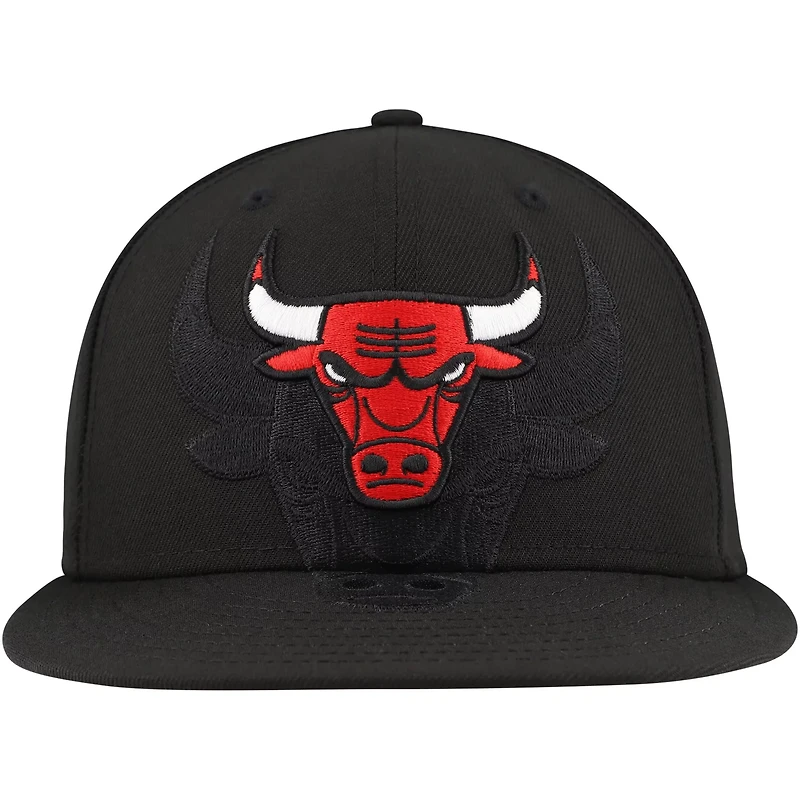 New Era Chicago Bulls out Shadow Logo 59FIFTY Fitted Hat