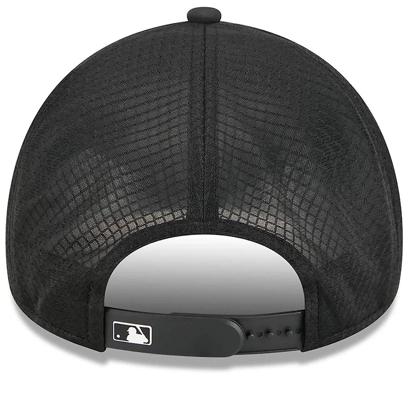 New Era Cincinnati Reds 2026 Batting Practice Apex 9FORTY Adjustable Trucker Hat