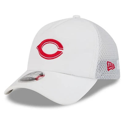 New Era Cincinnati Reds 2026 Batting Practice Apex 9FORTY Adjustable Trucker Hat