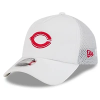 New Era Cincinnati Reds 2026 Batting Practice Apex 9FORTY Adjustable Trucker Hat