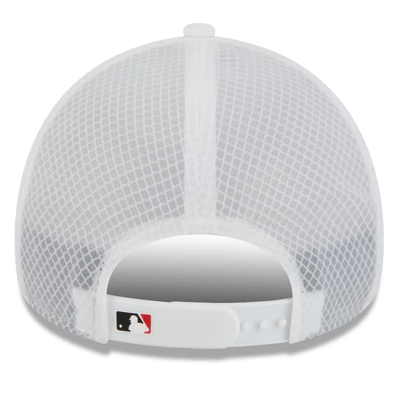 New Era Cincinnati Reds 2026 Batting Practice Apex 9FORTY Adjustable Trucker Hat
