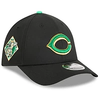 New Era Cincinnati Reds 2026 St Patrick's Day 39THIRTY Flex Hat