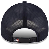 New Era Cleveland Guardians 2026 Batting Practice Apex 9FORTY Adjustable Trucker Hat