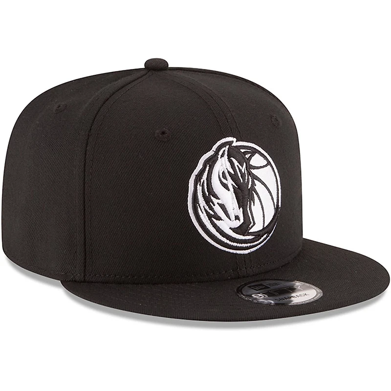 New Era Dallas Mavericks  White Logo 9FIFTY Adjustable Snapback Hat