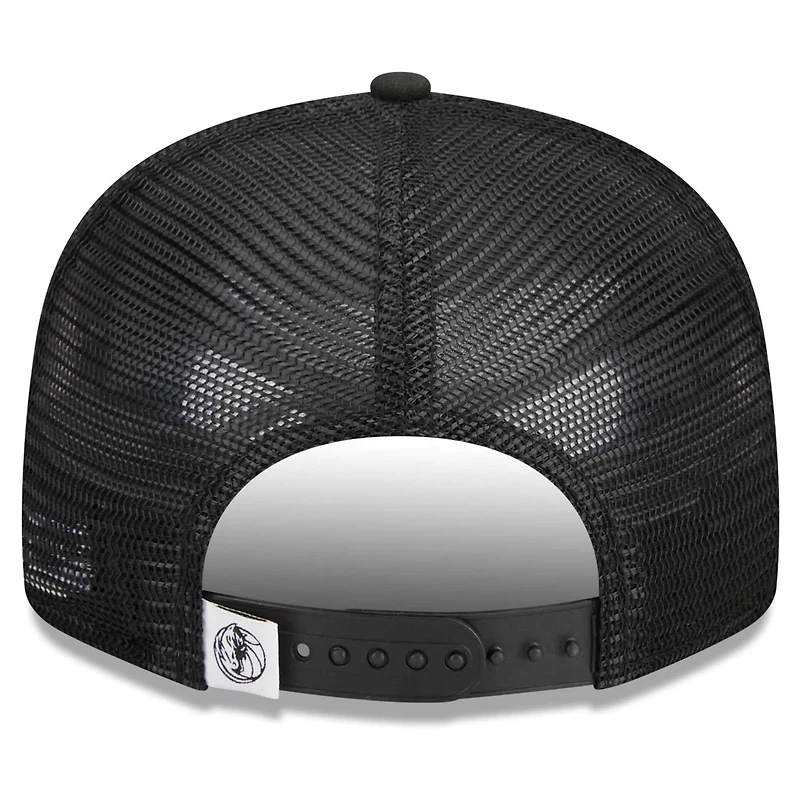 New Era Dallas Mavericks Evergreen 9FIFTY Trucker Snapback Hat