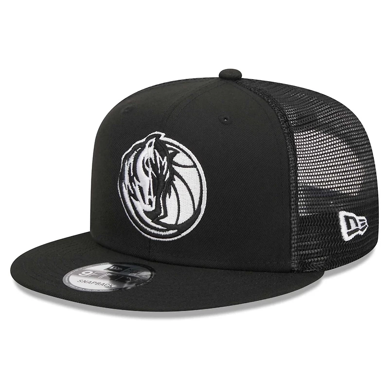New Era Dallas Mavericks Evergreen 9FIFTY Trucker Snapback Hat