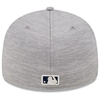 New Era Gray Atlanta Braves 2024 Clubhouse Low Profile 59FIFTY Fitted Hat