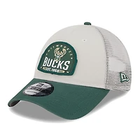 New Era Hunter Green Milwaukee Bucks Throwback Patch Trucker 9FORTY Adjustable Hat