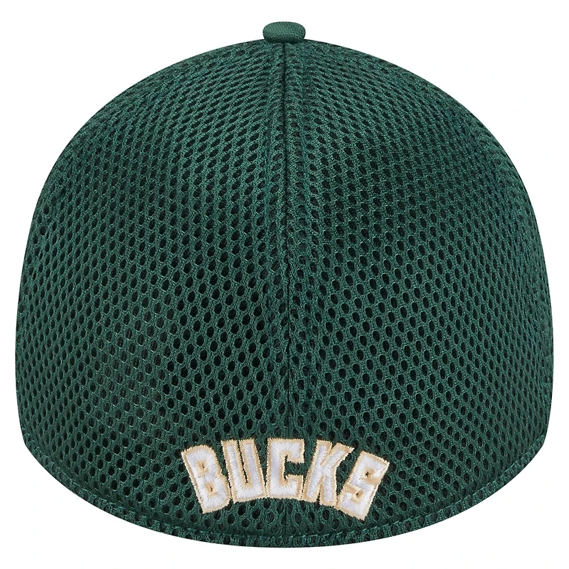 New Era Hunter Milwaukee Bucks Subtle Camo 39THIRTY Flex Hat