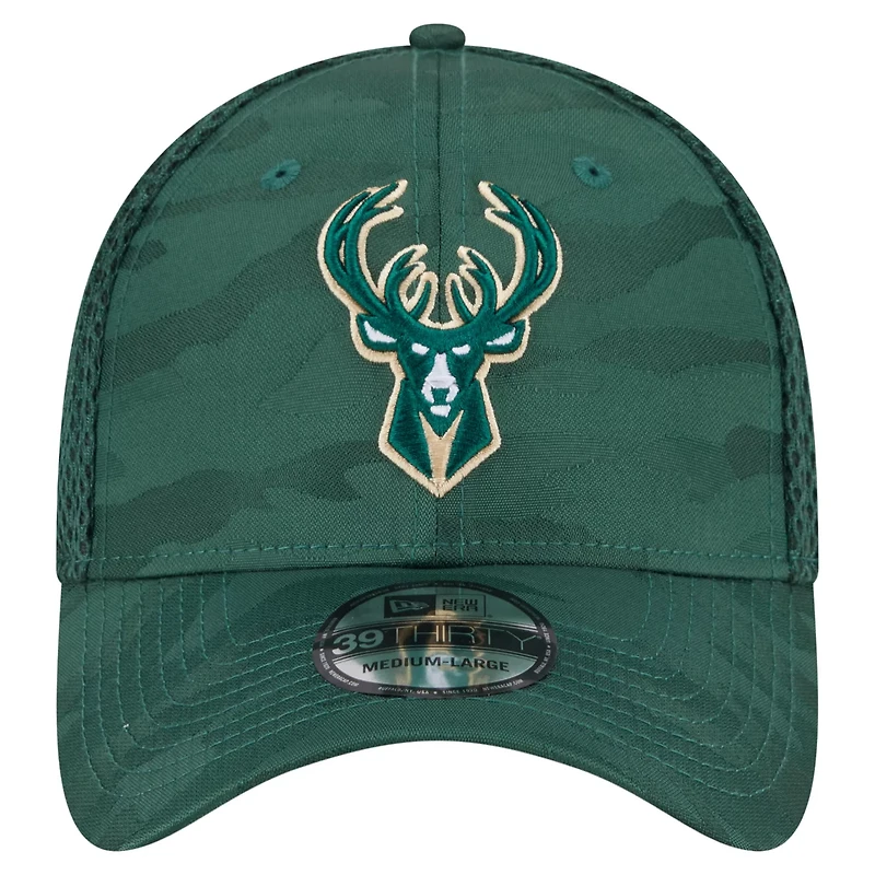 New Era Hunter Milwaukee Bucks Subtle Camo 39THIRTY Flex Hat