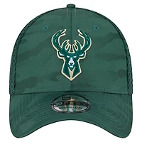 New Era Hunter Milwaukee Bucks Subtle Camo 39THIRTY Flex Hat
