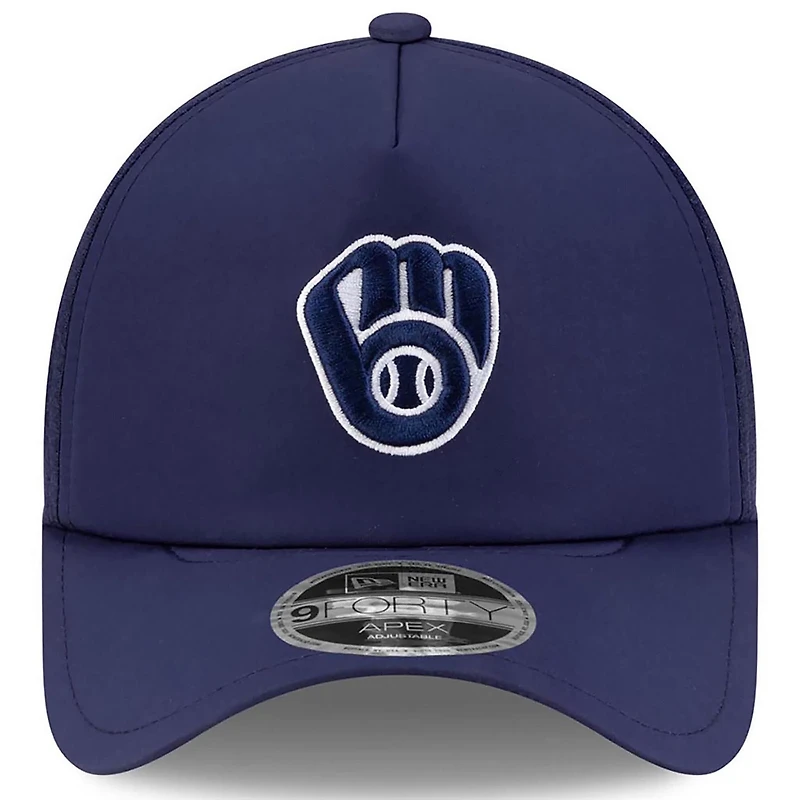 New Era Milwaukee Brewers 2026 Batting Practice Apex 9FORTY Adjustable Trucker Hat