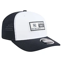 New Era Navy New York Yankees Established Patch 9SEVENTY Adjustable Hat
