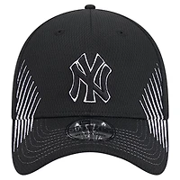 New Era New York Yankees Active Dash Mark 39THIRTY Flex Hat