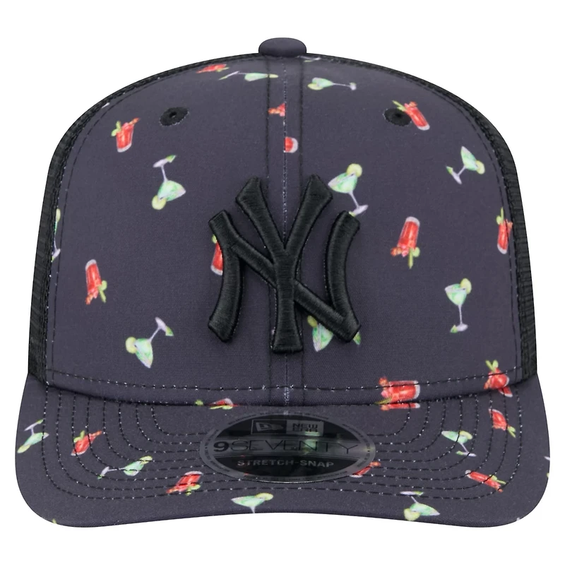 New Era New York Yankees Adventure Drinks Pattern 9SEVENTY Stretch-Snap Hat