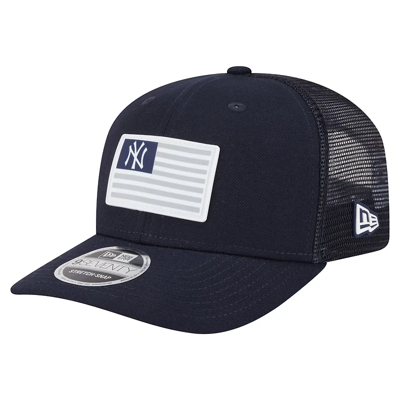New Era New York Yankees Flag 9SEVENTY Stretch-Snap Hat