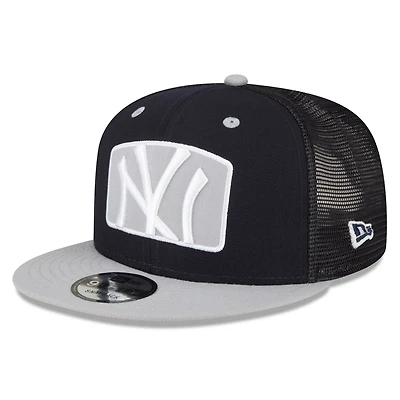 New Era New York Yankees Logo Zoom Trucker 9FIFTY Snapback Hat