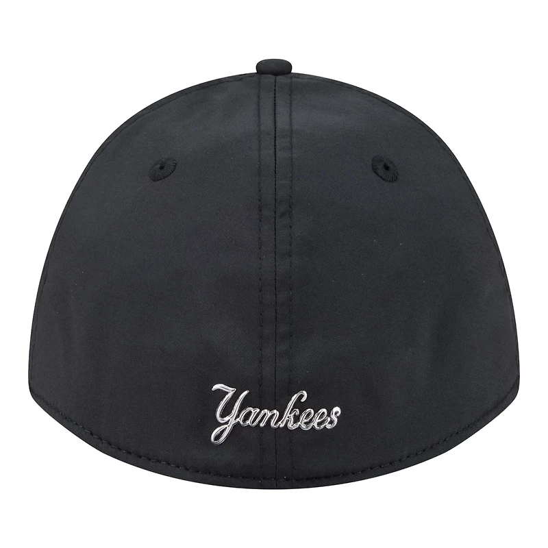 New Era York Yankees Metallic 39THIRTY M-Crown Flex Hat
