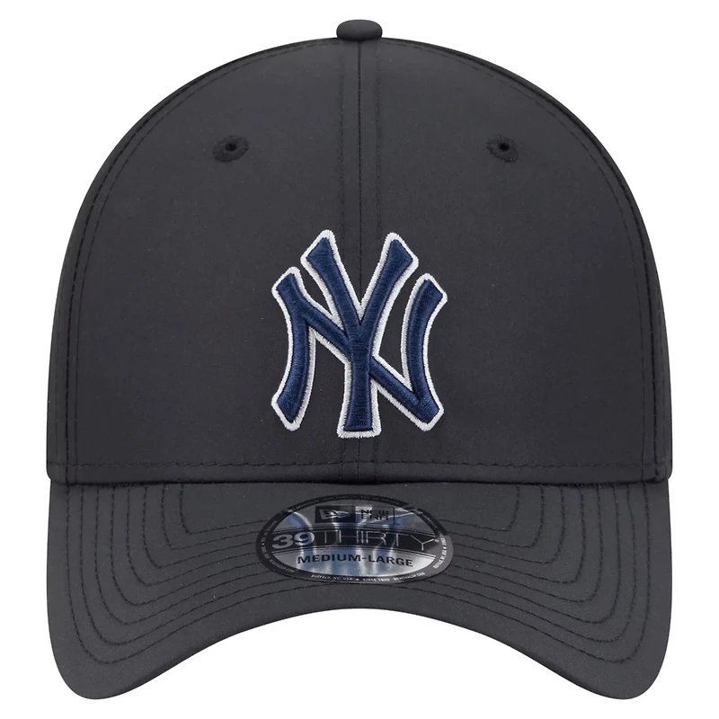 New Era New York Yankees Night 39THIRTY Flex Hat