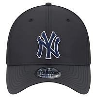 New Era New York Yankees Night 39THIRTY Flex Hat