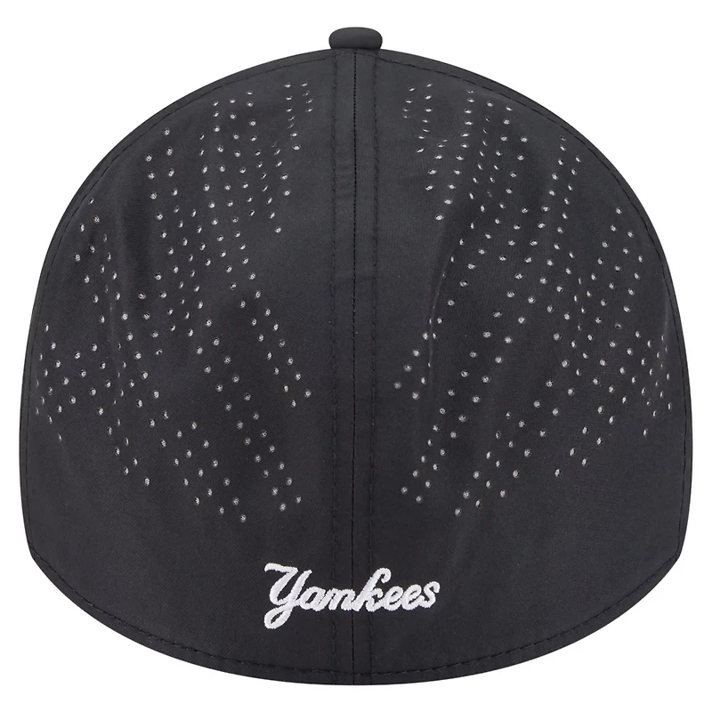 New Era New York Yankees Night 39THIRTY Flex Hat