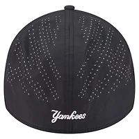 New Era New York Yankees Night 39THIRTY Flex Hat