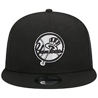 New Era New York Yankees Top Hat Trucker 9FIFTY Snapback Hat