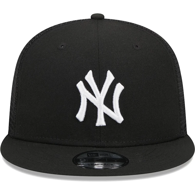 New Era New York Yankees Trucker 9FIFTY Snapback Hat